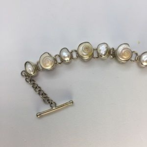 Handmade silver shell bracelet - Picture 3 of 4